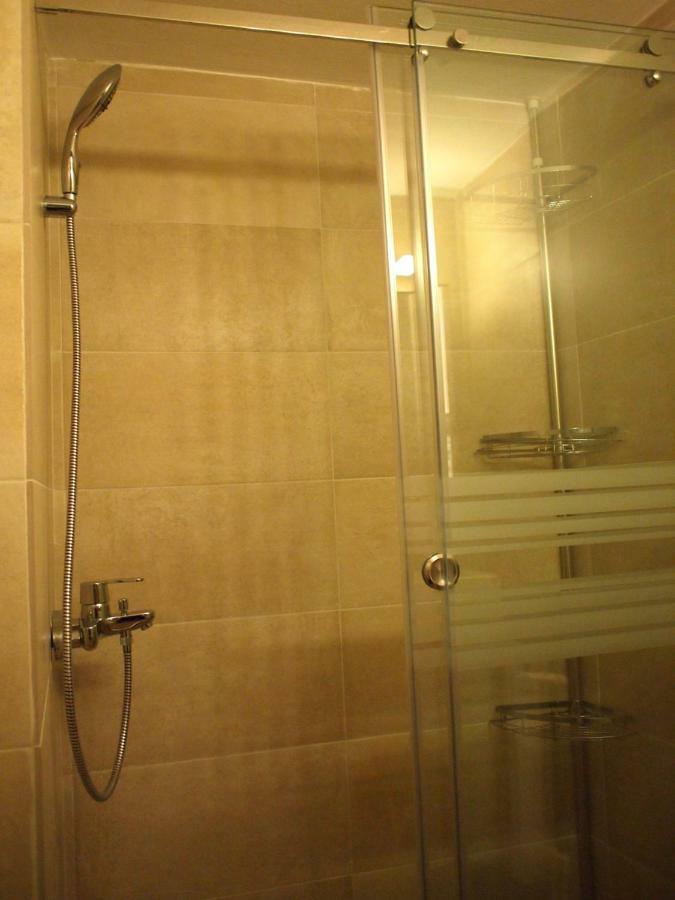 Ferienwohnung Cosy Flat Posh Quartier Kolonaki Athen Exterior foto