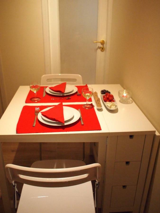 Ferienwohnung Cosy Flat Posh Quartier Kolonaki Athen Exterior foto